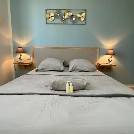 Le Voyage Bleu, Clim Parking Apartment